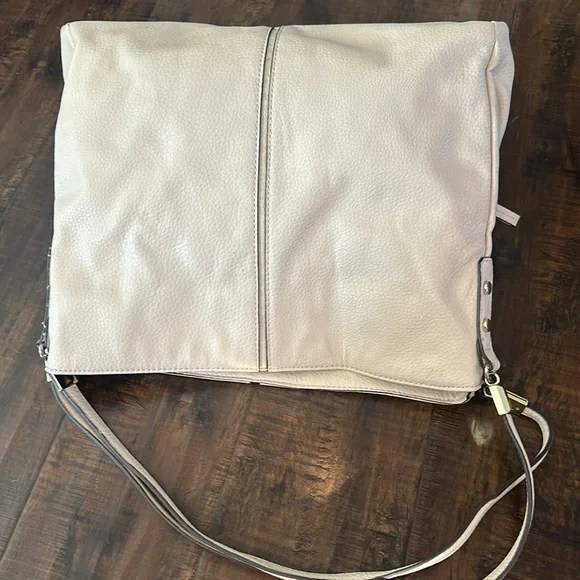 SOLD Vintage Leather Anne Klein Large Purse with 3 pockets! - Picture 3 of 5